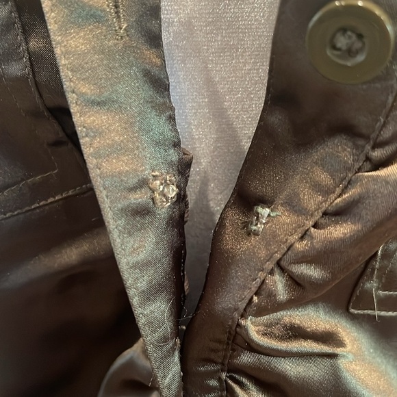 le Chateau XXL Olive brown shiny runched cuffed short sleeve blouse - Picture 3 of 7